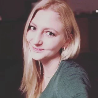 Porträt von Nicole Jung – Autorin, Coach und Speakerin für moderne Führung, Selbstwert und Stresskompetenz